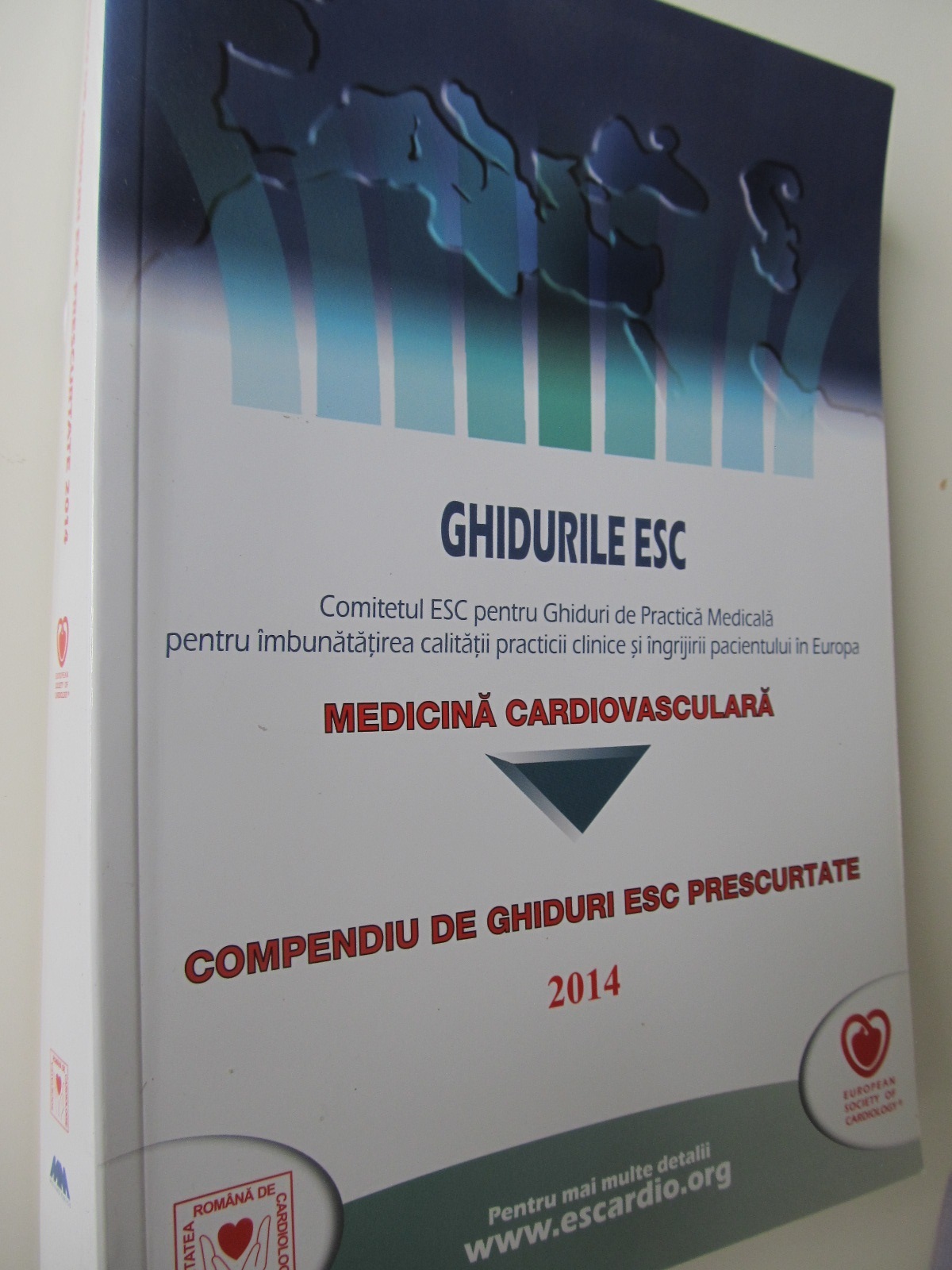 Medicina cardiovasculara - Compendiu de ghiduri ESC prescurtate , 2014 - *** | Detalii carte