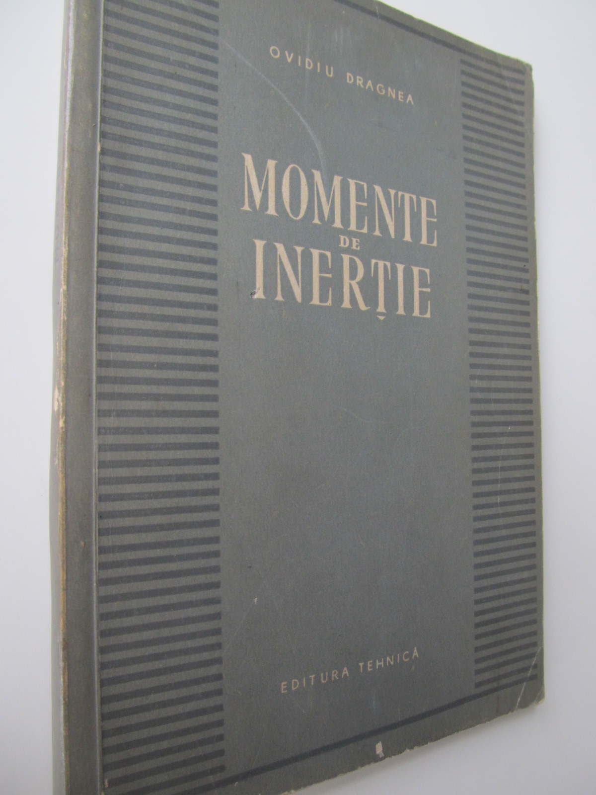 Momente de inertie - Ovidiu Dragnea | Detalii carte