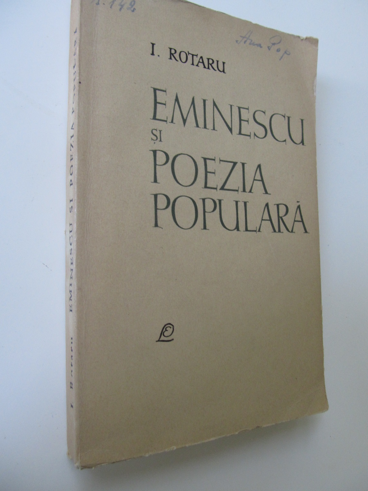 Eminescu si poezia populara - I. Rotaru | Detalii carte