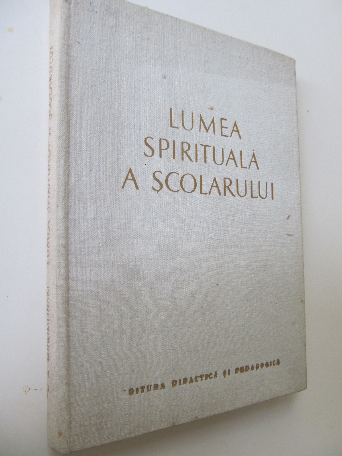 Lumea spirituala a scolarului (preadolescenta si adolescenta) - V. A. Suhomlinski | Detalii carte
