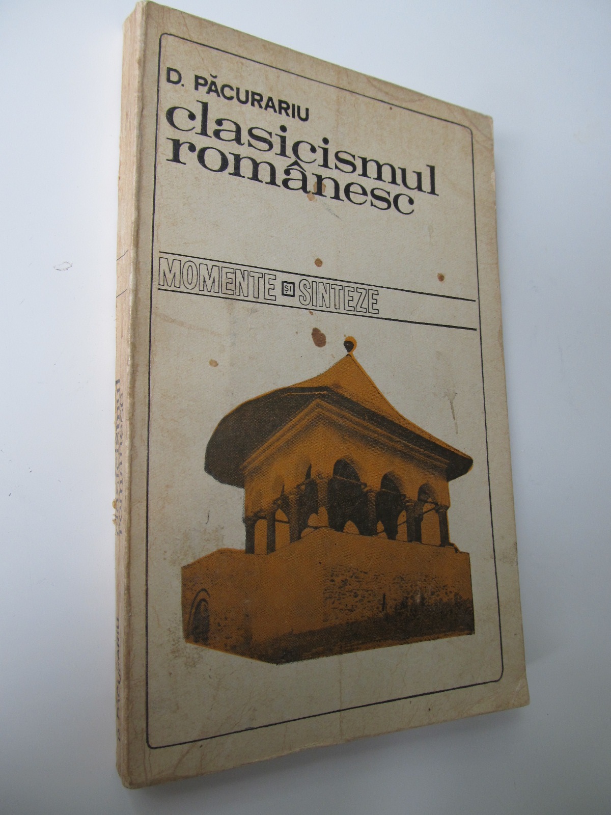 Clasicismul romanesc - D. Pacurariu | Detalii carte