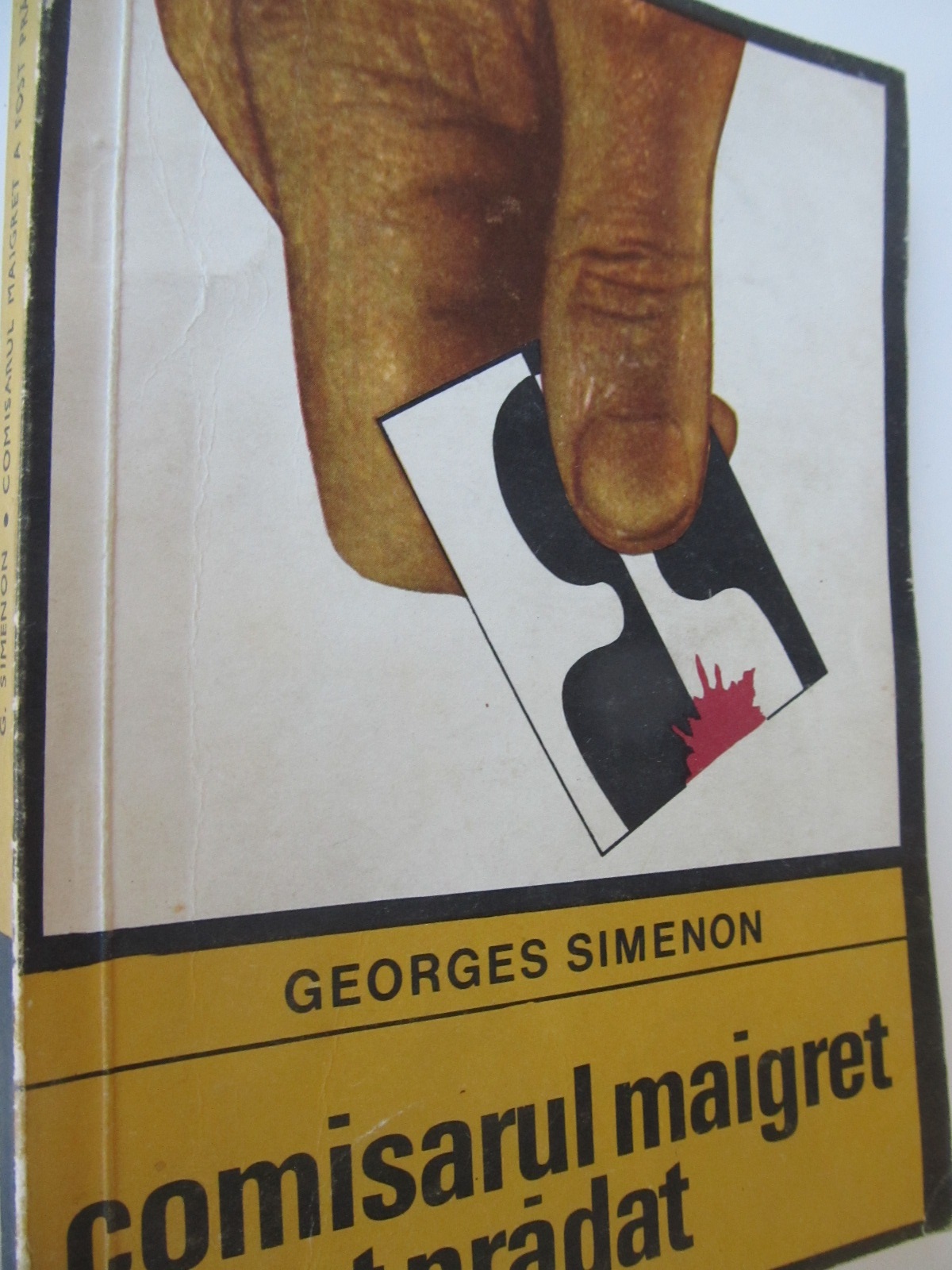Comisarul Maigret a fost pradat - Georges Simenon | Detalii carte