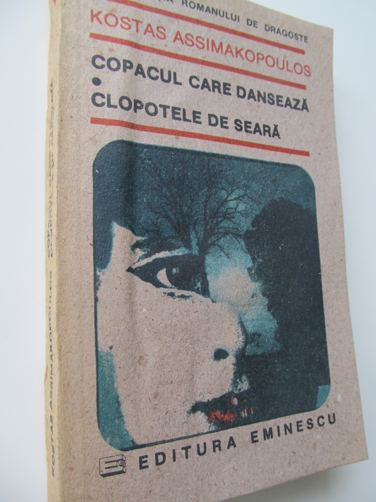 Copacul care danseaza.Clopotele de seara - Kostas Assimakopoulos | Detalii carte