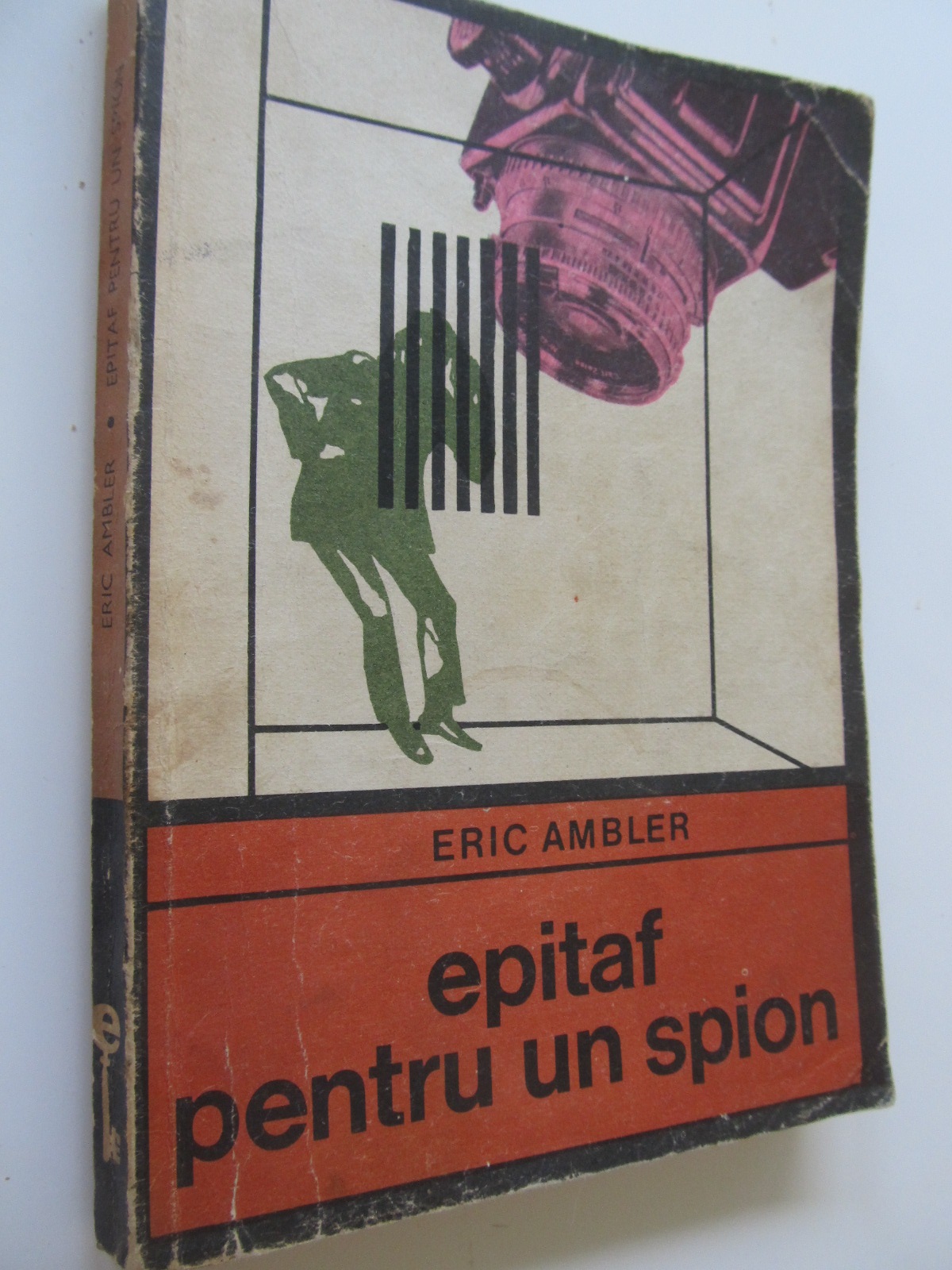 Epitaf pentru un spion - Eric Ambler | Detalii carte