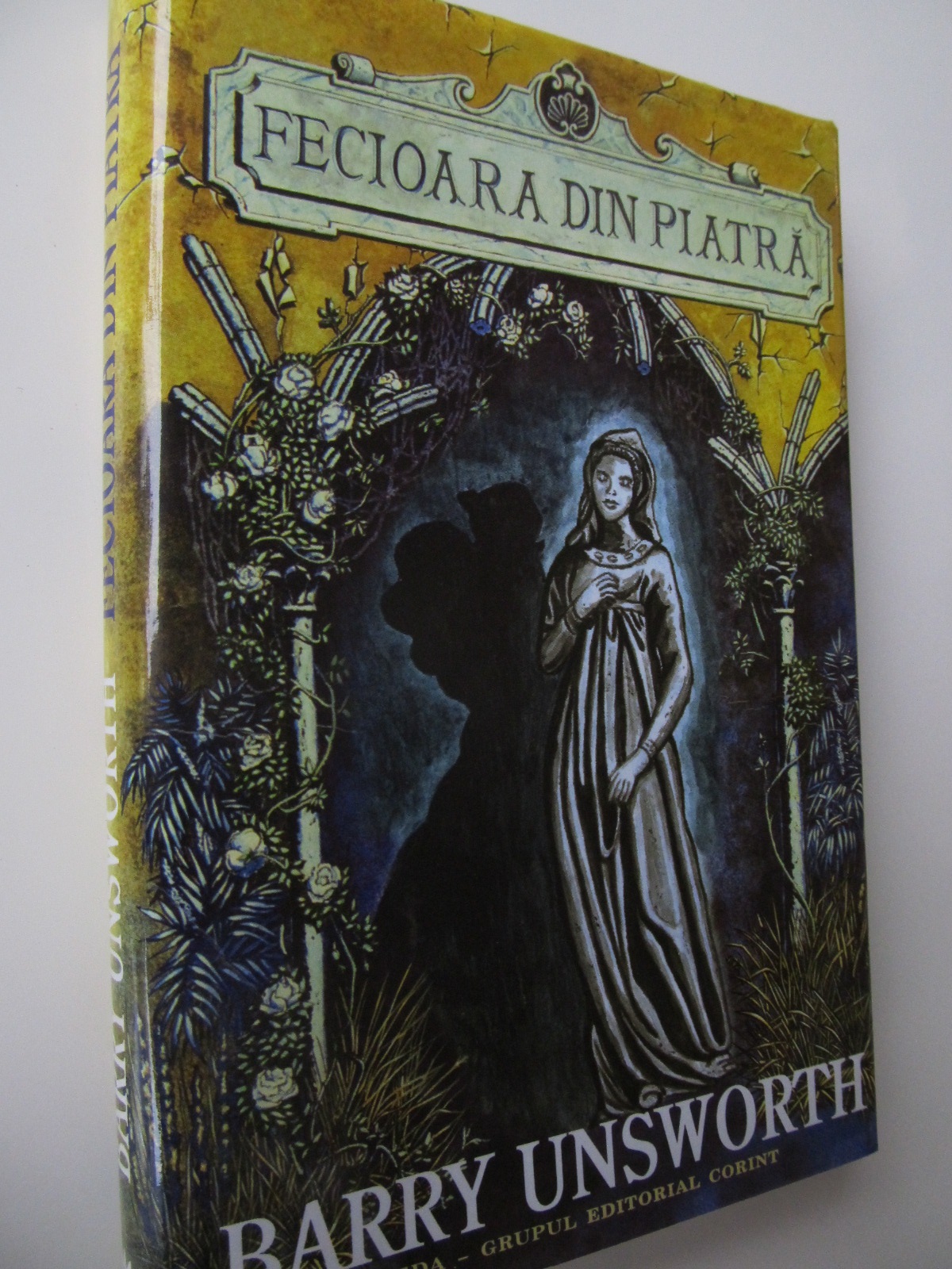 Fecioara din piatra - Barry Unsworth | Detalii carte