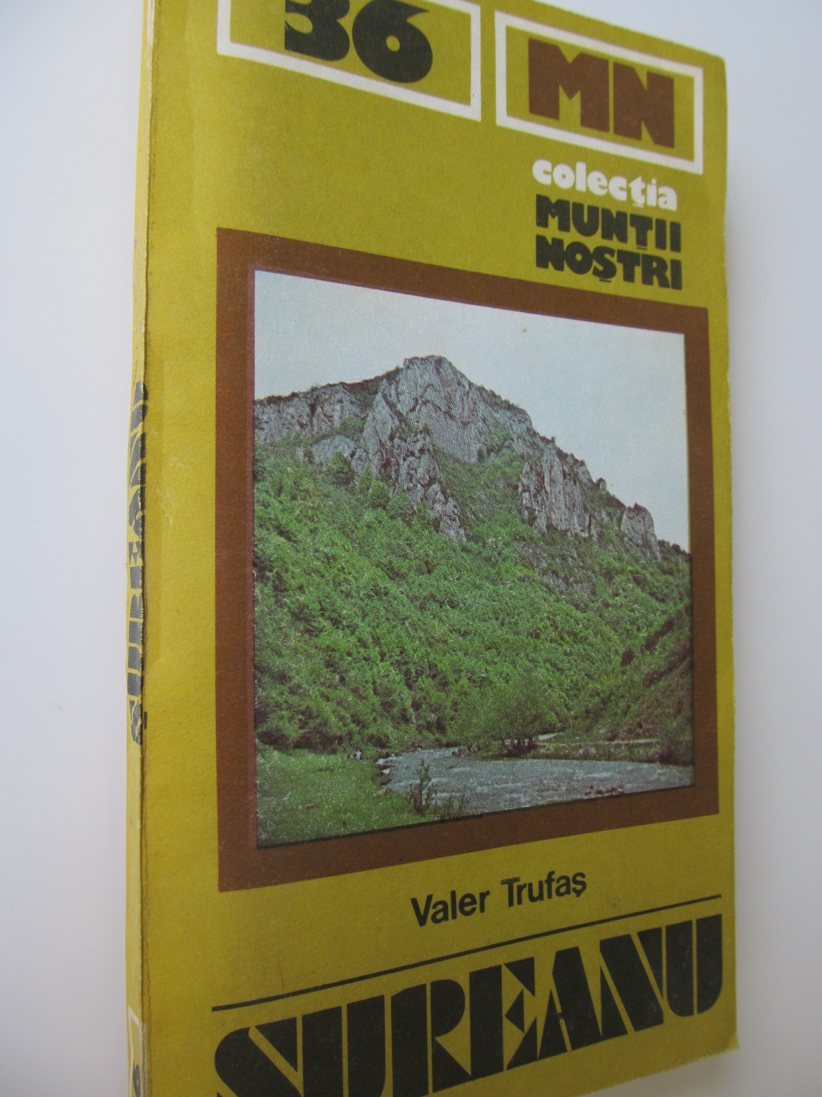 Muntii Sureanu (36) - cu harta - Valer Trufas | Detalii carte