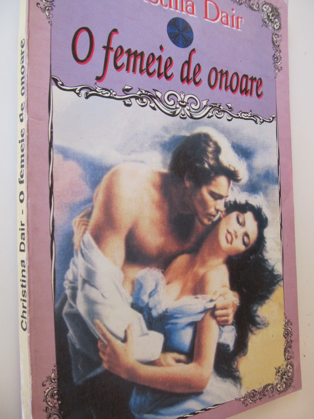 O femeie de onoare - Christian Dair | Detalii carte