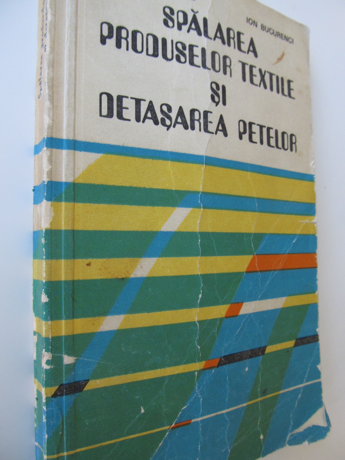 Spalarea produselor textile si detasarea petelor - Hartwig Maurus , ... | Detalii carte